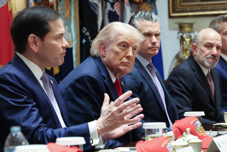 Tổng thống Mỹ Donald Trump trong cuộc họp nội các ngày 27-5 - Ảnh: AFP
