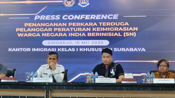 Petugas Imigrasi Surabaya menemukan warga negara India berinisial SN meninggal dunia saat pengecekan rutin ruang detensi. Foto iNewsSurabaya.id/ist