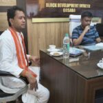 জল সমস্যা মেটাতে উদ্যোগ গোসাবার বিধায়ক বিকর্ণর। নিজস্ব চিত্র
