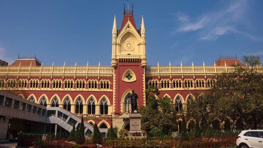 Two leaders of Trinamool Congress approach court to avoid police action.