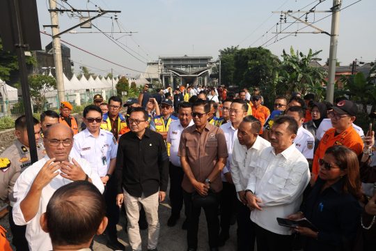 Member of Parliament Sudjatmiko Supports Flyover Construction After KRL Accident
