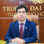 TS Lê Trường Sơn được tiếp tục bổ nhiệm giữ chức Hiệu trưởng Trường đại học Luật TP.HCM - Ảnh: THÀNH AN