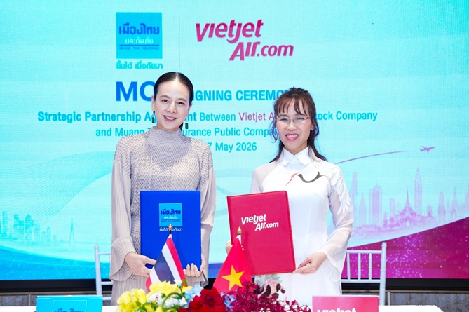 Signing in Bangkok marks an inspiring meeting between two influential female leaders in Southeast Asia: Madam Pang and Dr. Nguyen Thi Phuong Thao.
