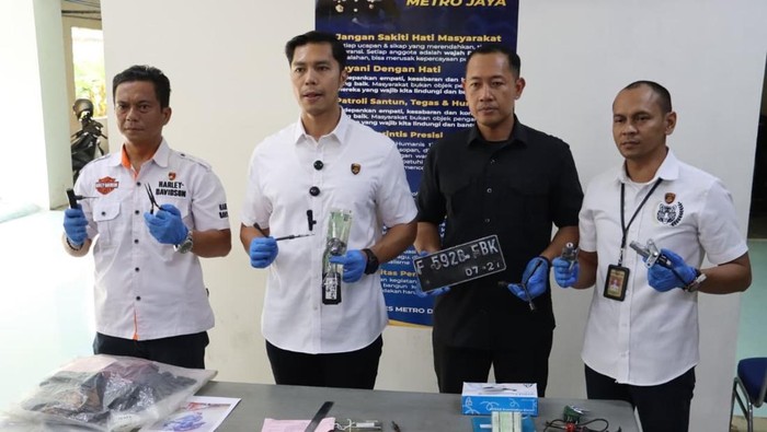 6 thieves arrested in Depok, 11 motorcycles seized