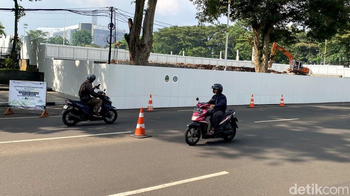 Proyek perluasan kawasan Gedung Sate dan Gasibu sudah dimulai. Jalan Diponegoro ditutup sementara pada 30 April hingga 7 Agustus 2026.