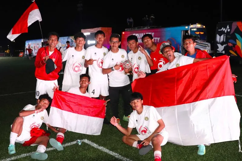 Tim Garuda bau Indonesia Mengangkat Trofi SCWC 2026 di Meksiko