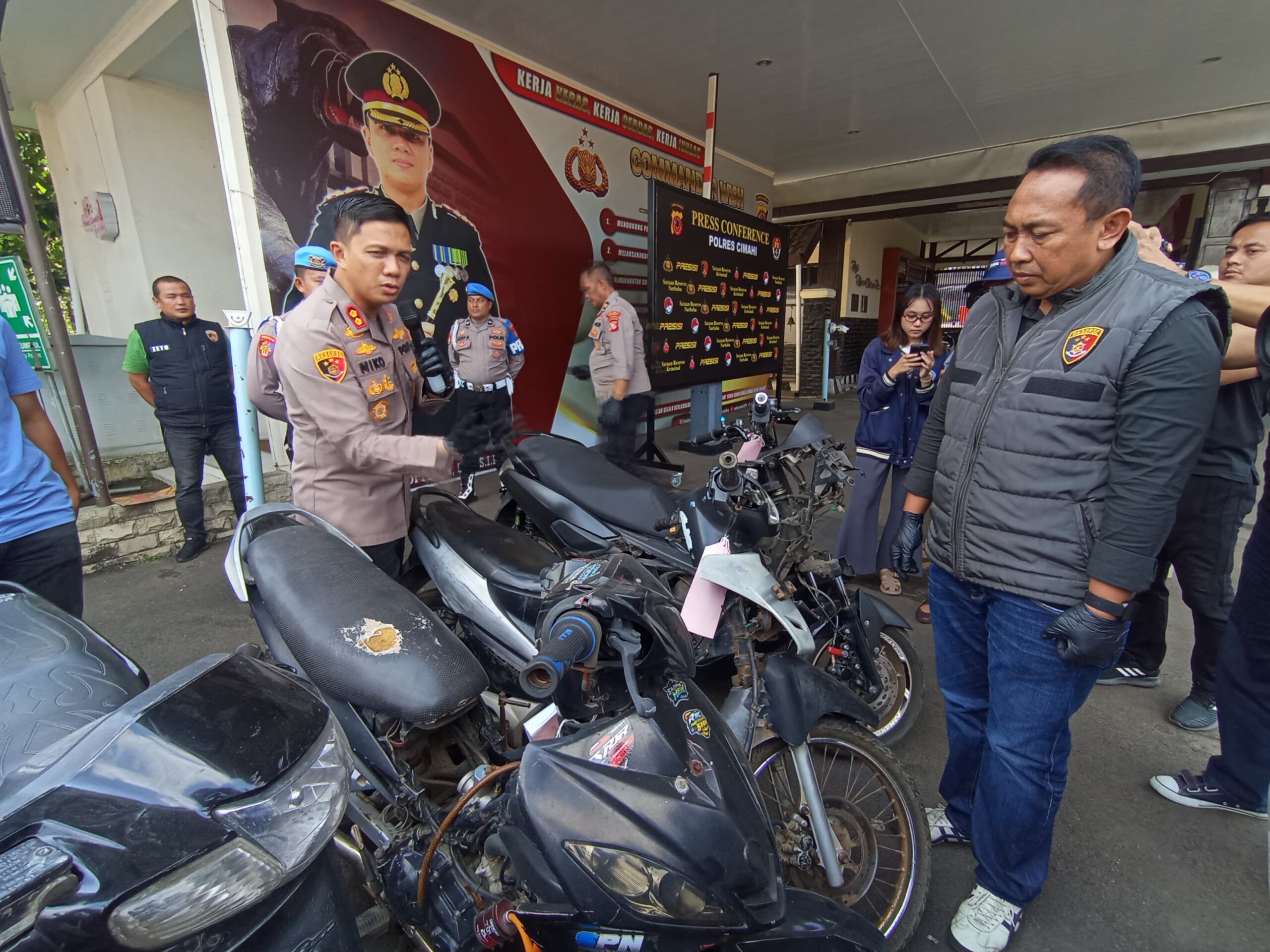 13 suspects of motorcycle theft in West Bandung and Cimahi City arrested by police.