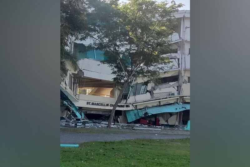 32 dead in magnitude 7.8 earthquake in Mindanao
