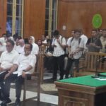 Empat terdakwa perkara dugaan korupsi pengalihan aset PTPN I Regional I kepada pengembang PT Ciputra Land melalui skema KSO dengan PT Nusa Dua Propertindo saat mengikuti sidang putusan di Pengadilan Tipikor Medan. Majelis hakim menjatuhkan vonis bebas terhadap seluruh terdakwa.