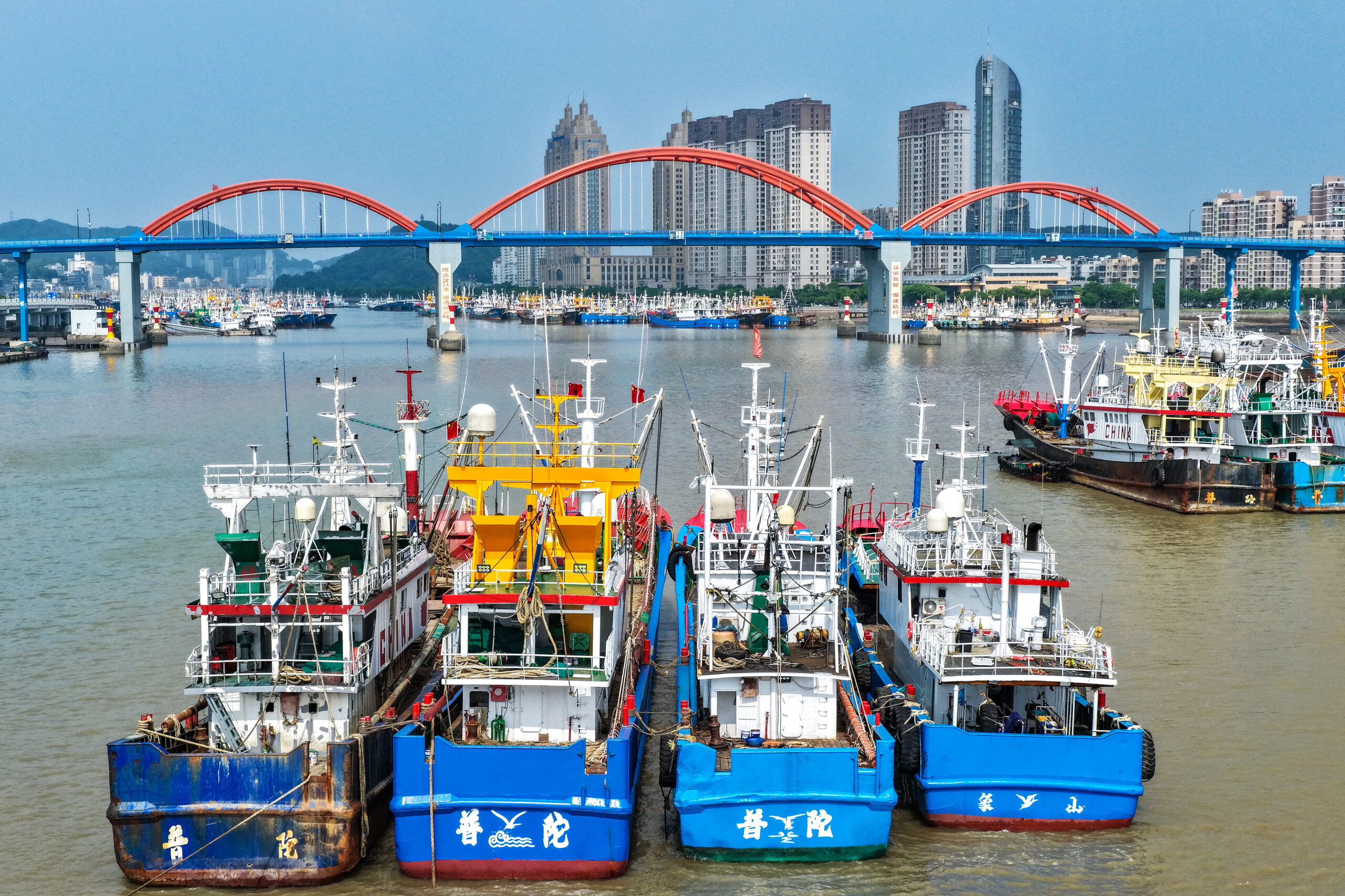 On May 28, 2026, in Zhoushan, Zhejiang, thousands of fishing boats are anchored in Shenjiamen Fishing Port, stretching in a continuous expanse.
