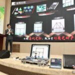 第二十四届上海市青少年“明日科技之星”活动大学生组风采展示(终评)现场，青年学子参加答辩。(上海市青少年“明日科技之星”活动组委会供图)