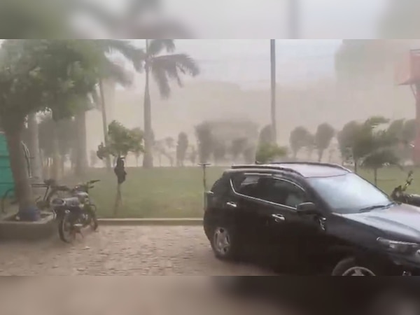कल केरल पहुंचा था मानसून, फिर दिल्ली में क्यों टूट पड़ा आसमान? (Photo- X-Video Grab)