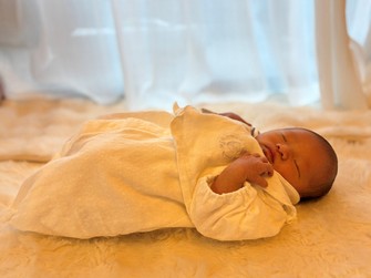A newborn baby is pictured in this file photo. Japan's total fertility rate in 2025 fell to a record low, raising questions about the effectiveness of measures to address the falling birth rate. (Photo unrelated to the article)