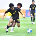U19 Malaysia (áo đen) giành chiến thắng trước Brunei - Ảnh: FAM