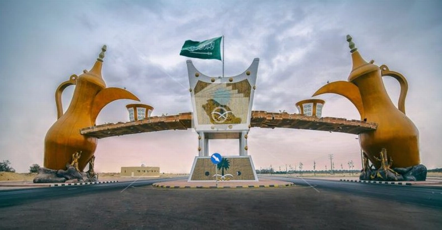 Wadi al-Dawasir records the highest temperature in the Kingdom.