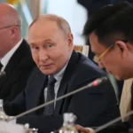 Tổng thống Nga Vladimir Putin dự kiến phản hồi về thư của Tổng thống Ukraine Volodymyr Zelensky trong ngày 5-6 - Ảnh: AP