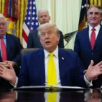 Tổng thống Mỹ Donald Trump phát biểu tại Phòng Bầu Dục ngày 4-6 - Ảnh: AP