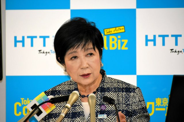 定例記者会見で説明する小池百合子知事=2026年6月5日、東京都庁