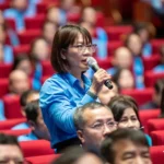 Bà Trần Thị Chi - Chủ tịch Công đoàn Công ty TNHH New Wing Interconnect Technology - Ảnh: NAM TRẦN