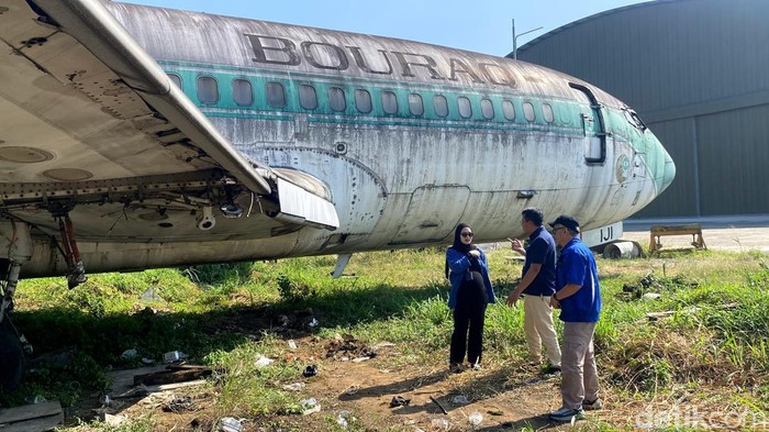 Penampakan pesawat 'Misterius' yang parkir di PTDI (Foto: Wisma Putra/detikJabar)