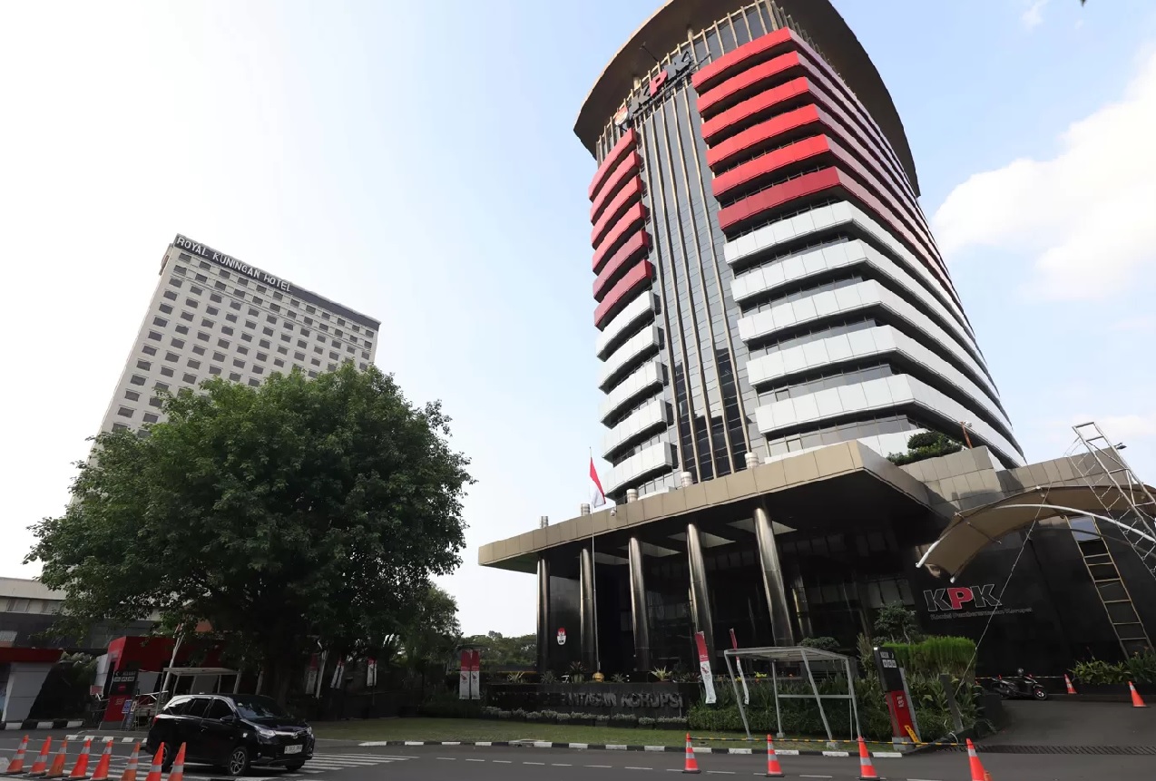 Ilustrasi. Suasana Gedung KPK, Jakarta. Direktur Jejaring Pendidikan KPK Dian Novianthi menuturkan, terdapat sejumlah temuan krusial dari SPI Pendidikan 2024 yang menyoroti krisis transparansi dan integritas di lingkungan sekolah.Foto : Fedrik Tarigan/ Jawa Pos