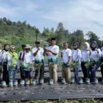 PENGHIJAUAN - Penanaman 27.000 pohon menjadi bagian dari ikhtiar PNM dalam mendukung penghijauan, sekaligus berkontribusi pada Tujuan Pembangunan Berkelanjutan atau SDGs, khususnya poin 13 tentang Penanganan Perubahan Iklim dan poin 15 tentang Ekosistem Daratan.